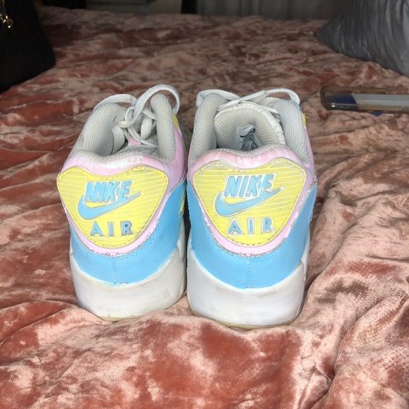 Custom Nike Air Max - Picture 3 of 5